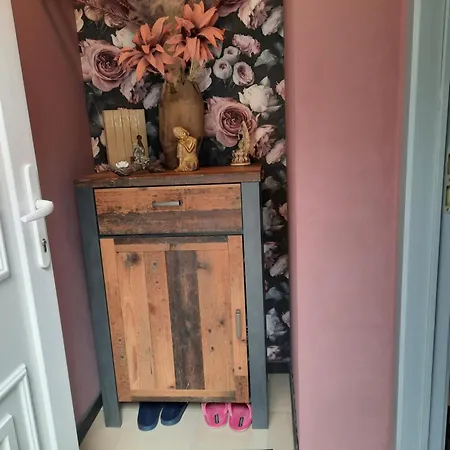 Maison Touristique à Avec Jardin Hébergement de vacances *